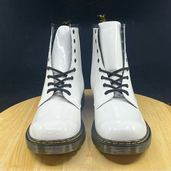 Dr. Martens Lace Up White Doc Combat Boots Women's Size 7 US 1460Y - Picture 3 of 10
